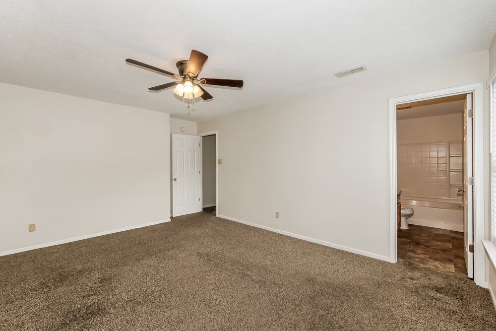 Building Photo - 10226 Homestead Dr