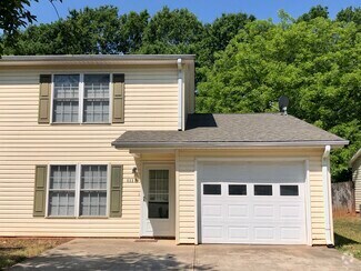 Duplex - 111 Heatherbrook Ct