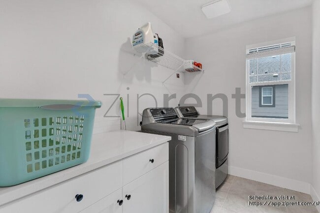 Building Photo - 14134 SW 165th Ave
