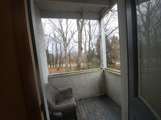 Building Photo - 1121 Monroe Ave