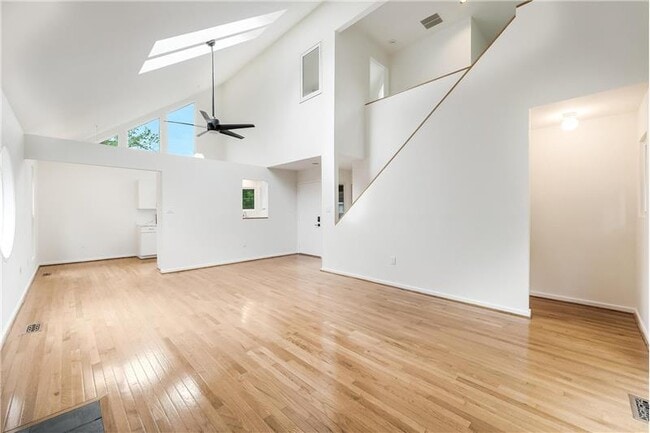 Building Photo - 11916 Moss Point Ln