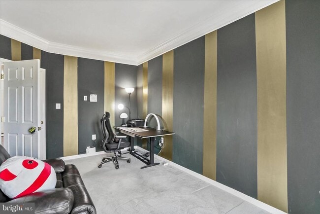 Building Photo - 301 Fontana Cir