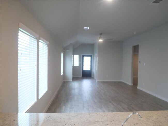 Building Photo - 2722 Oakleaf Ash Ln