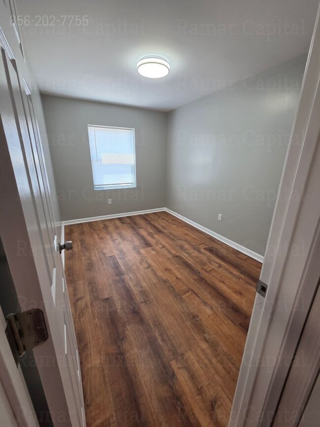Building Photo - Charming 3-Bedroom Home with Spacious Gated Yard