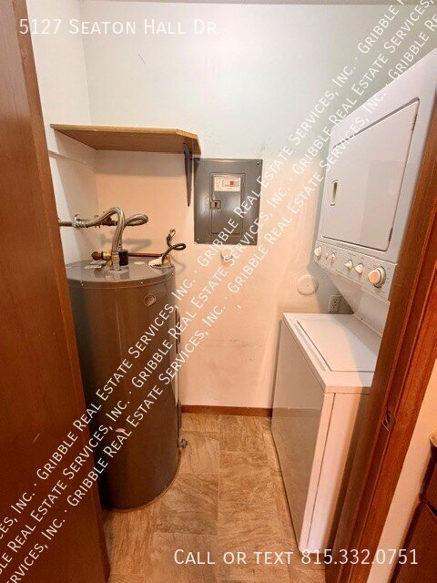 Building Photo - 5127 Seaton Hall Dr