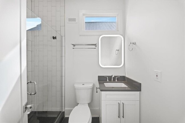 Building Photo - 655 McGruder St NE