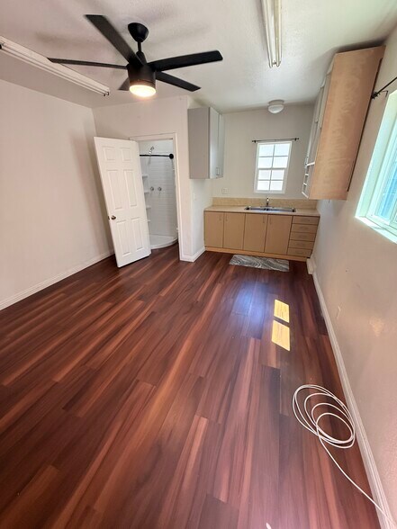 Building Photo - 415 W Marietta Pl