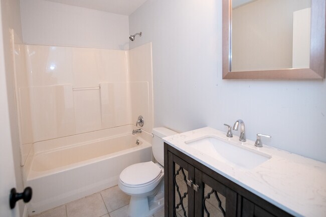 Building Photo - 152 Pierre Pl