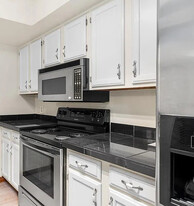 Upgraded Kitchen - 900 SW 62nd Blvd