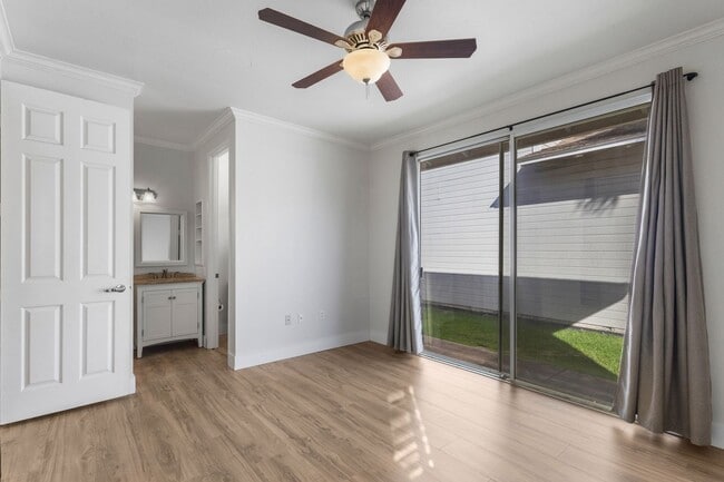 Building Photo - Bright & Updated 2BR Home in Kapolei | Solar, 2-Car Garage & Pet-Friendly Yard