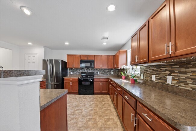 Building Photo - 15323 Trinity Meadow Dr