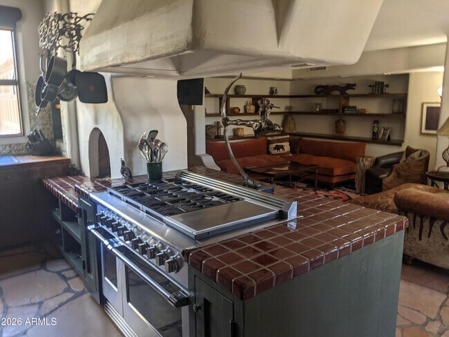 Building Photo - 1503 Indian Rock Rd