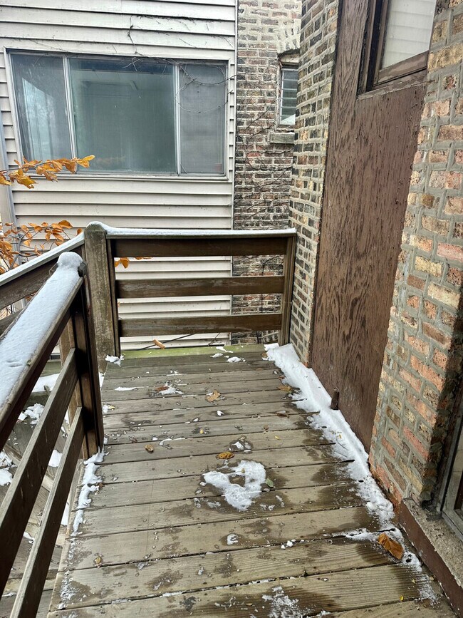 Building Photo - 6434 N Magnolia Ave