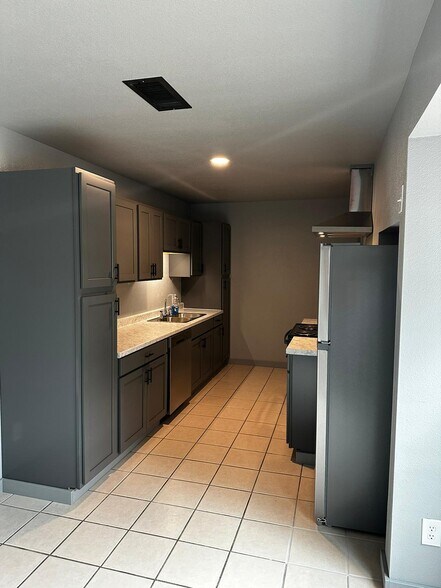 Building Photo - 1521 S Missouri St