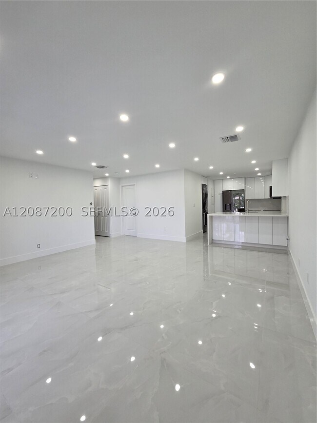 Building Photo - 15434 SW 85th Ln