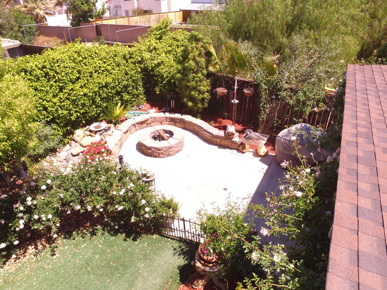 Building Photo - 30496 Nicholas Valley Rd