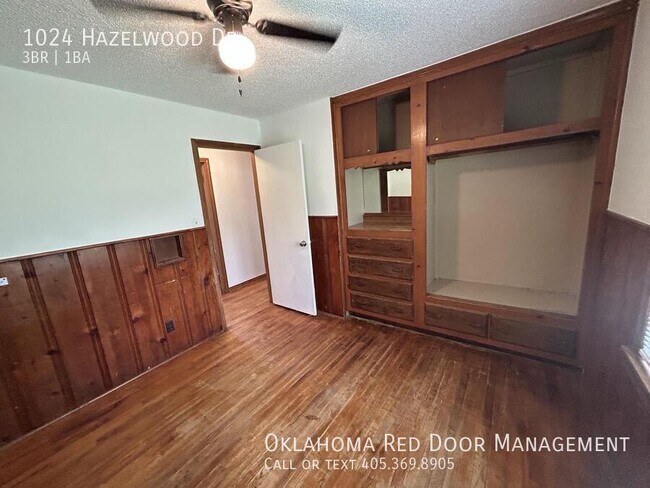 Building Photo - 1024 Hazelwood Dr