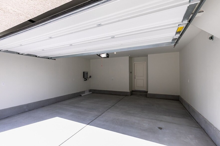 Building Photo - 7379 Craig Cv Ct