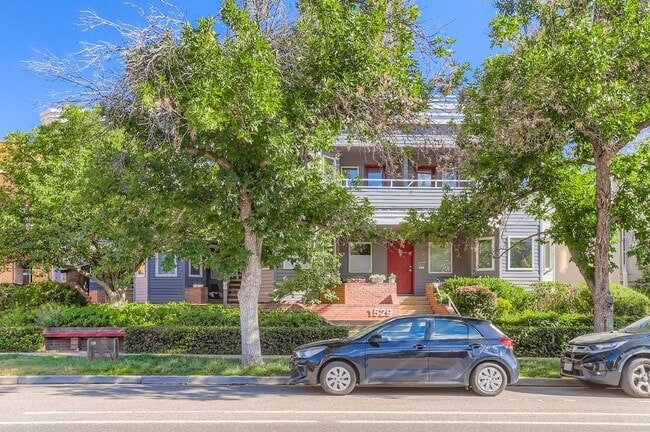 Building Photo - AMAZING LOCATION 2 Bed 2 Bath Condo In The Heart of Downtown Boulder