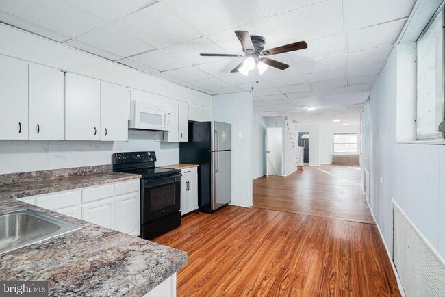 Building Photo - 1735 Mifflin St