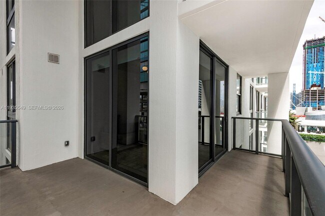 Building Photo - 11 NE 6th St