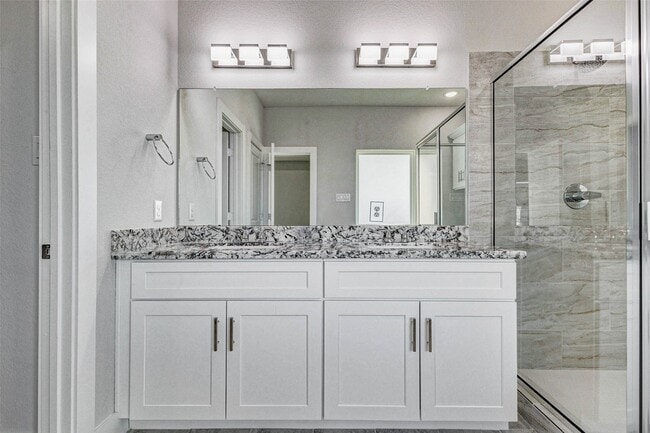 Building Photo - 4677 Bellfort Ave