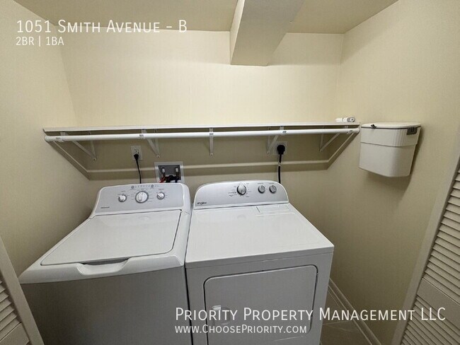 Building Photo - 1051 Smith Ave