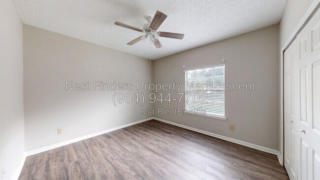 Building Photo - 10000 Gate Pkwy N