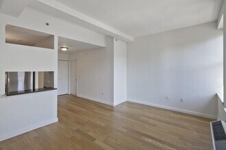 Building Photo - 1 bedroom in NEW YORK NY 10004