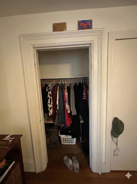 Building Photo - 129 E Gorham St