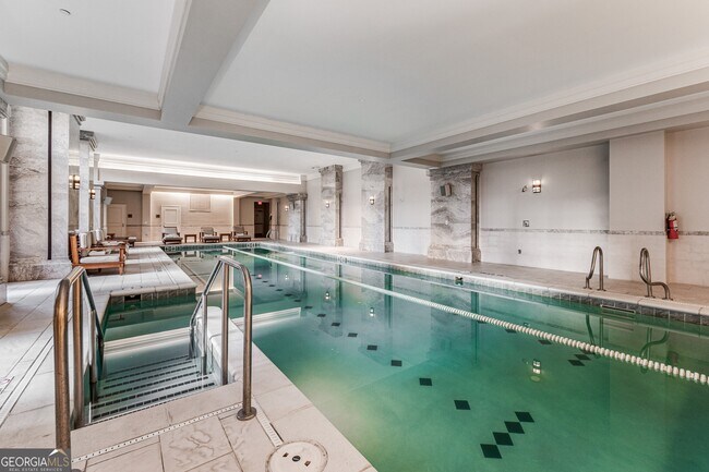 Building Photo - 3376 Peachtree Rd NE