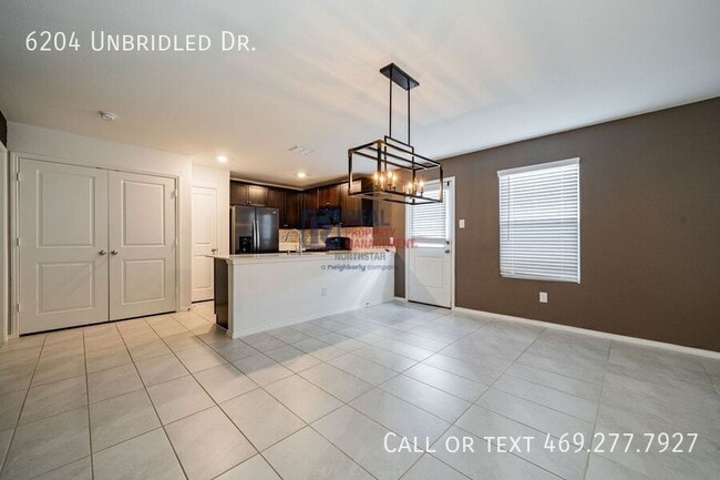 Building Photo - 6204 Unbridled Dr