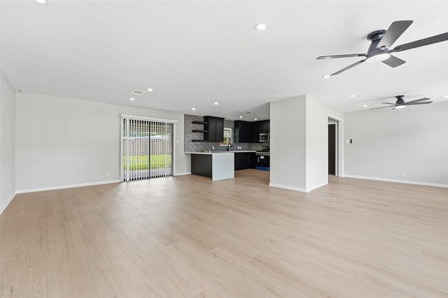 Building Photo - 8931 Blankenship Dr