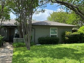 Building Photo - 801 Irwin Dr