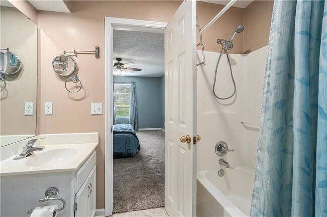 Building Photo - 1853 Chickadee Dr