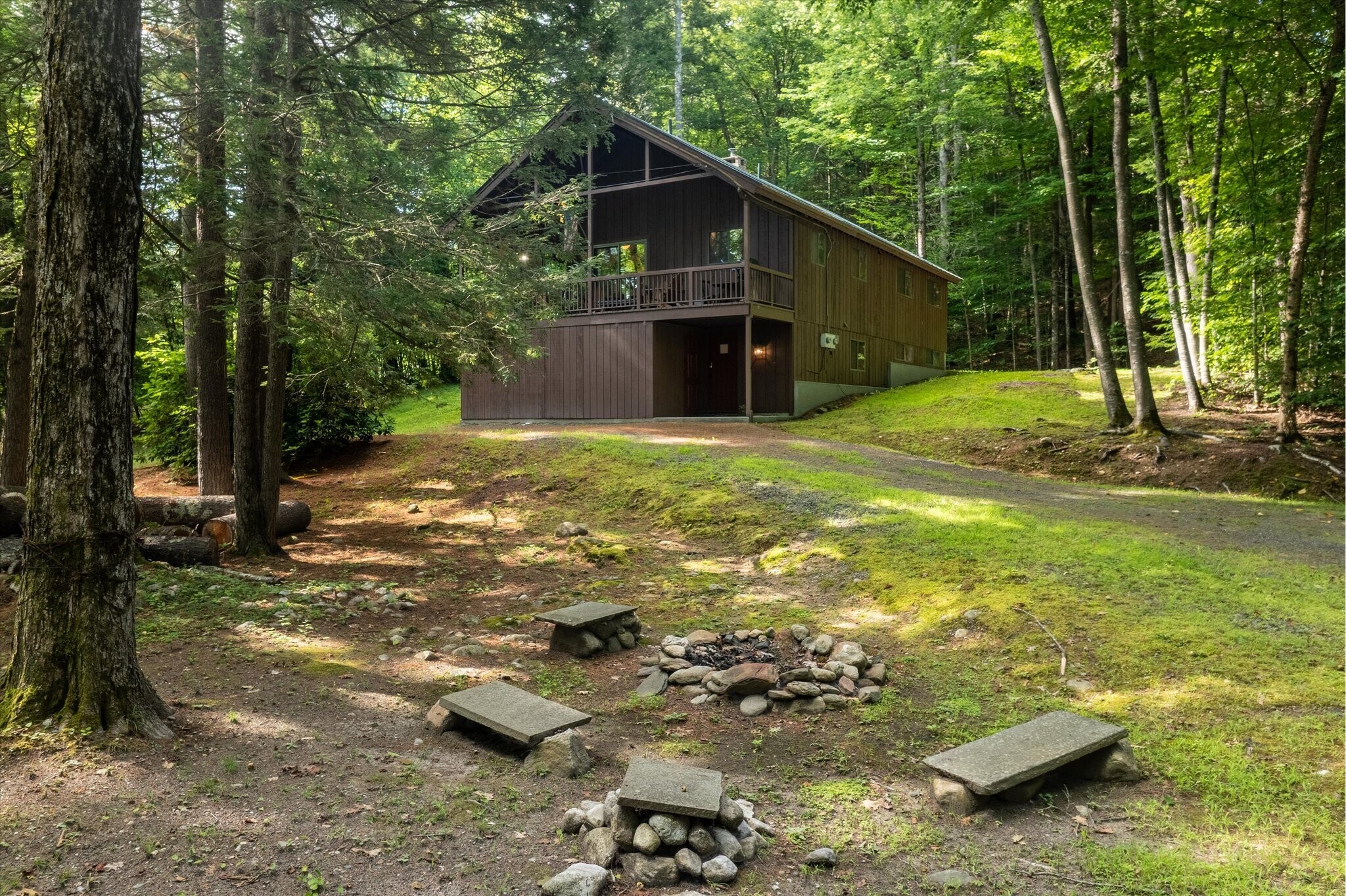 Building Photo - 1138 River Rd