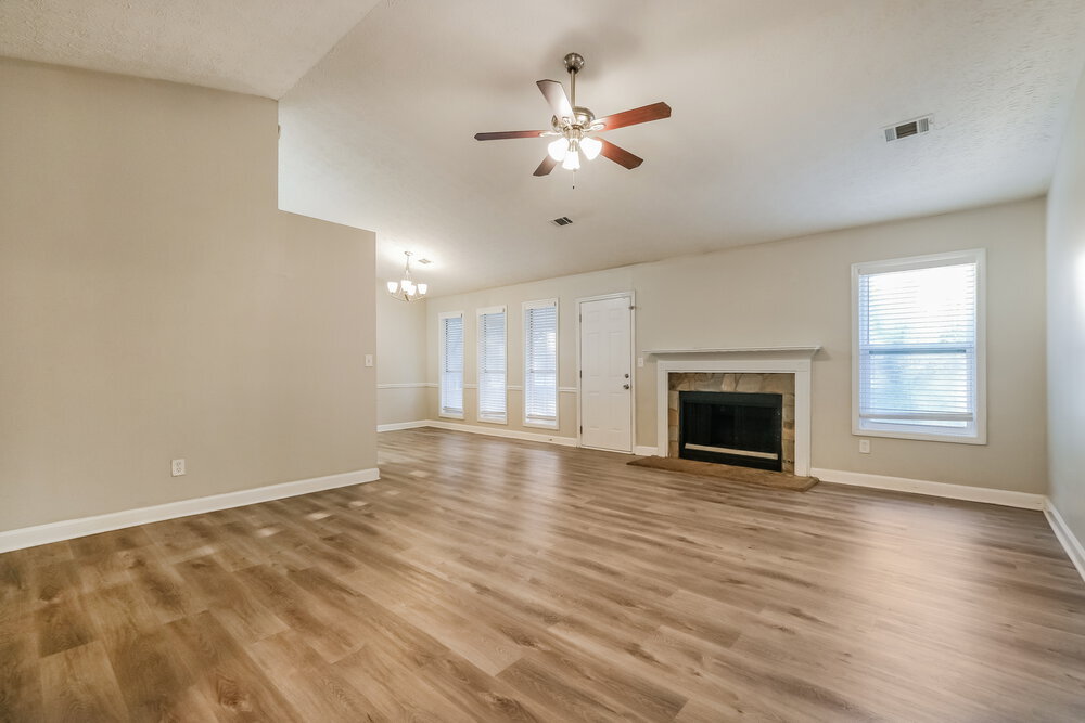 Building Photo - 5815 Mistyview Dr