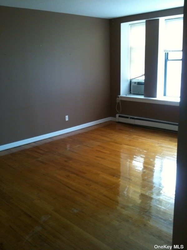 Building Photo - 25 W Broadway