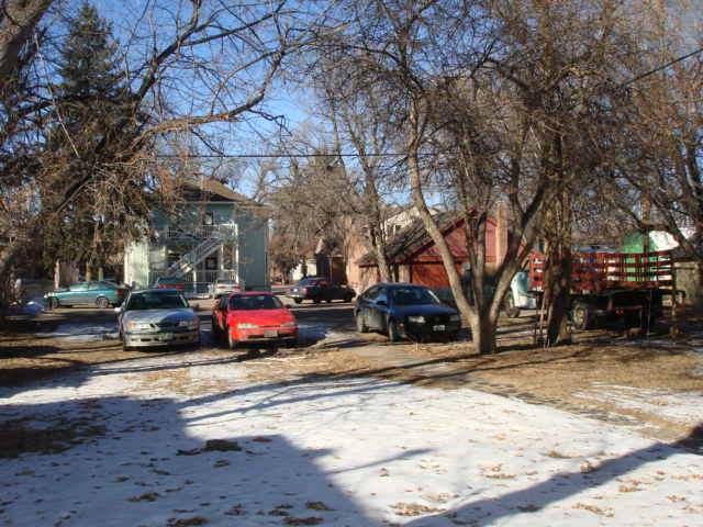 Building Photo - Aug 1st 2026/2027 Pre-leasing Close to 1.5 Blks to CSU & Old Town