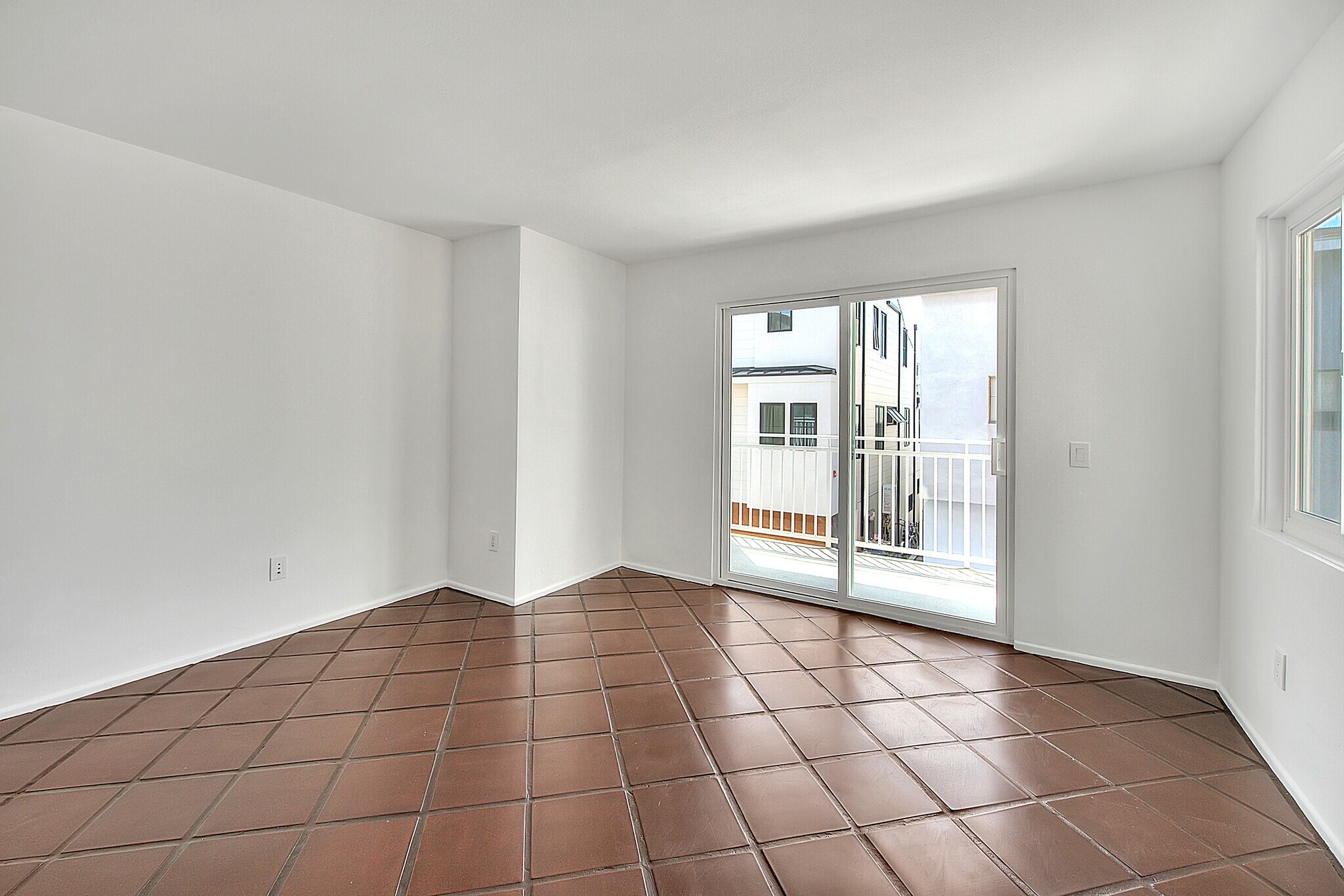 Building Photo - 310 Bayview Dr