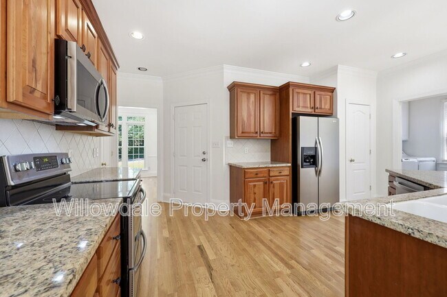 Building Photo - 223 Kinvara Ct