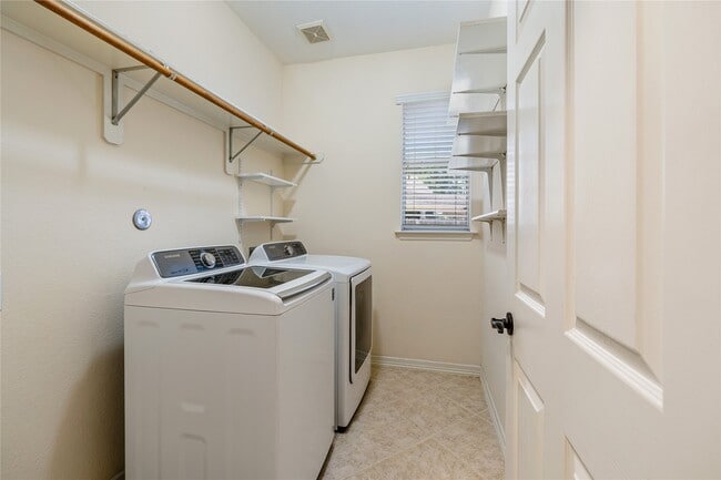 Building Photo - 14431 Rosehill Estates Ln