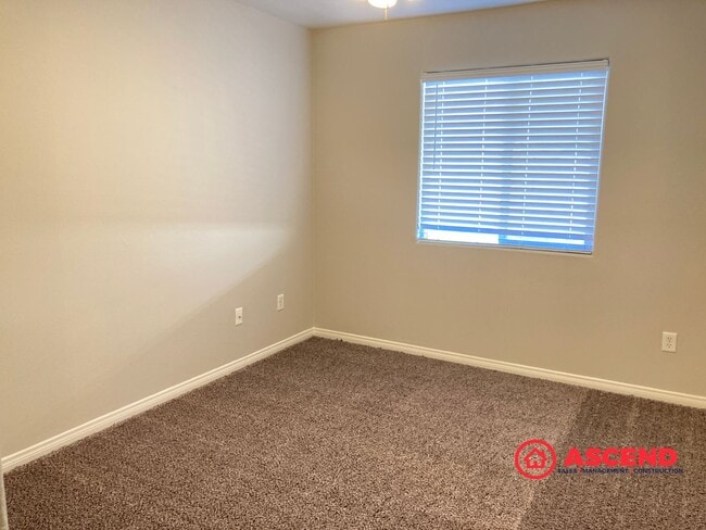 Building Photo - Beautiful 4 bedroom home!