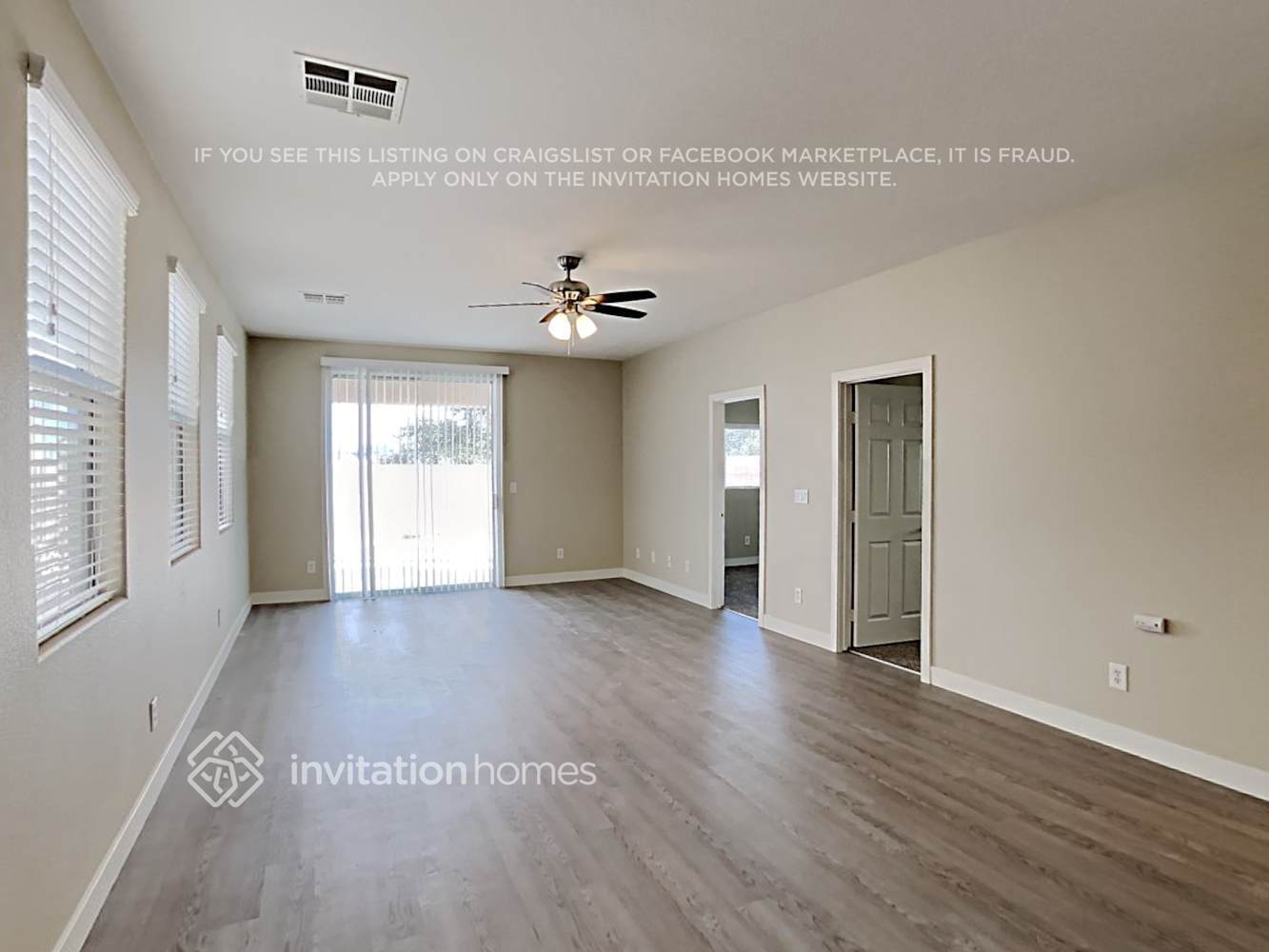 Building Photo - 11856 Bella Luna St