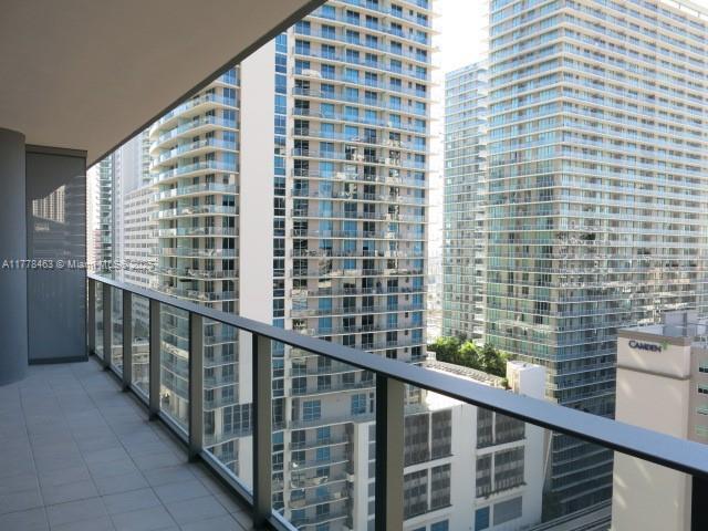 Building Photo - 1000 Brickell Plaza