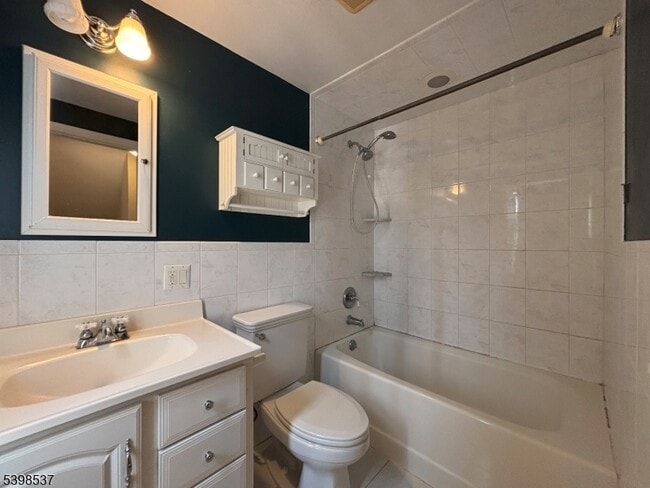 Building Photo - 434 W Inman Ave