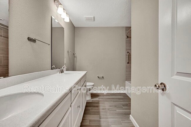 Building Photo - 140 Boracay Cir