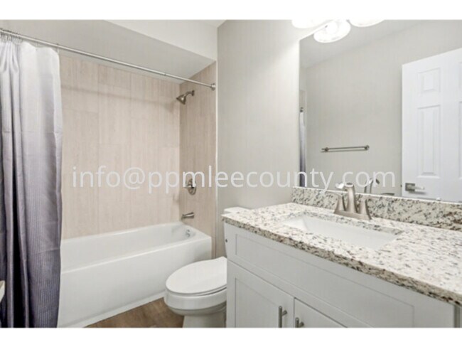 Building Photo - Freshly and Completely Renovated SW Cape Coral Condominium