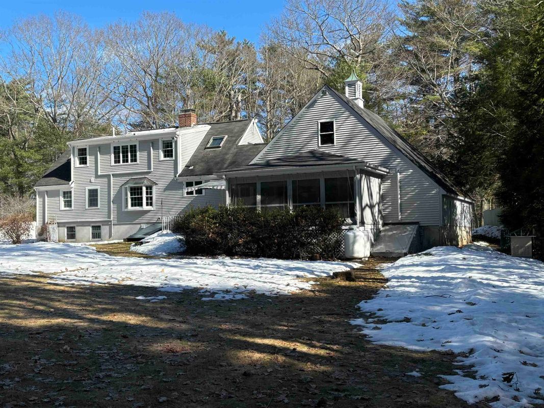 Building Photo - 104 Woodland