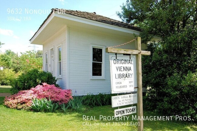 Building Photo - 9632 Nonquitt Dr